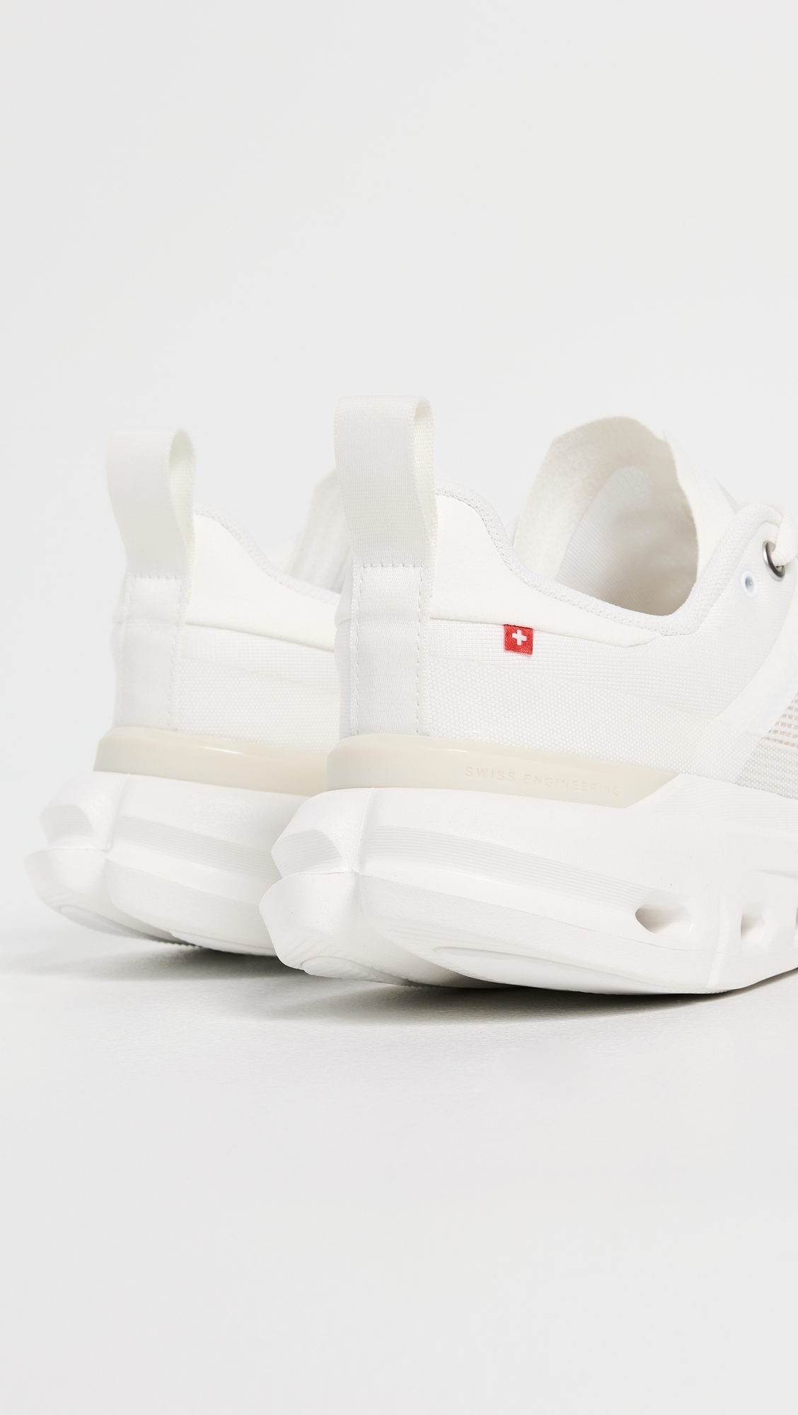 Cloudpulse Next Sneakers White/Ice