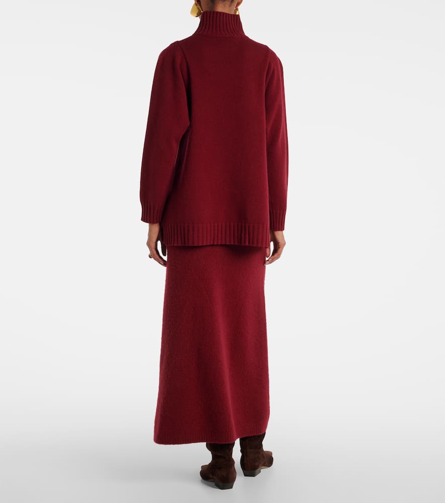 Cashmere turtleneck sweater