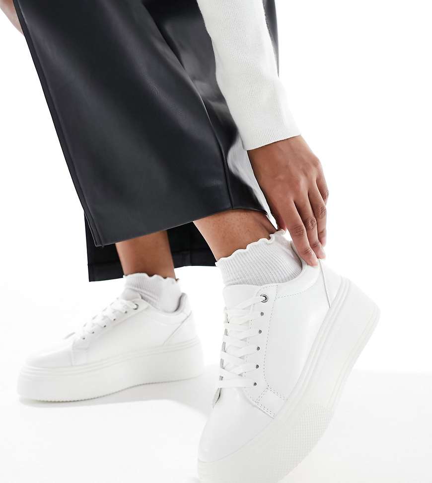 ASOS DESIGN Wide Fit Dream chunky sneakers in white
