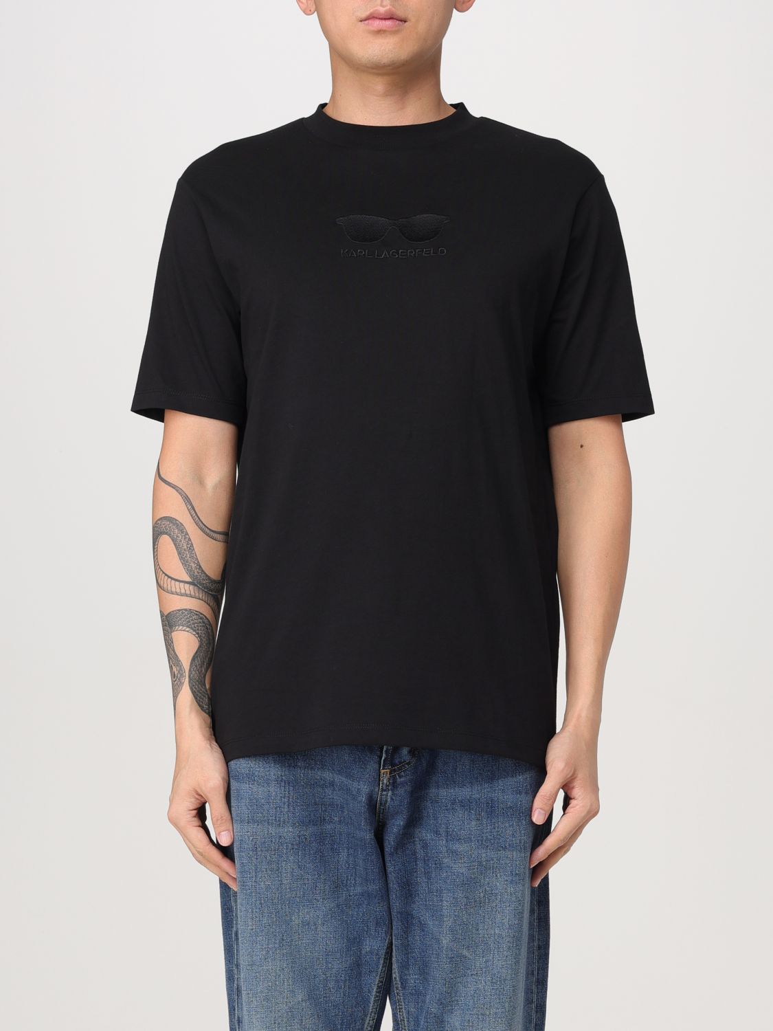 T-Shirt Men color Black