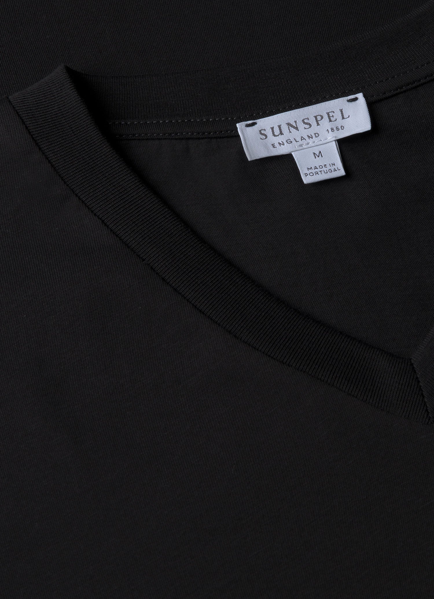 Men's Riviera Midweight V‑neck T‑shirt in Black XL