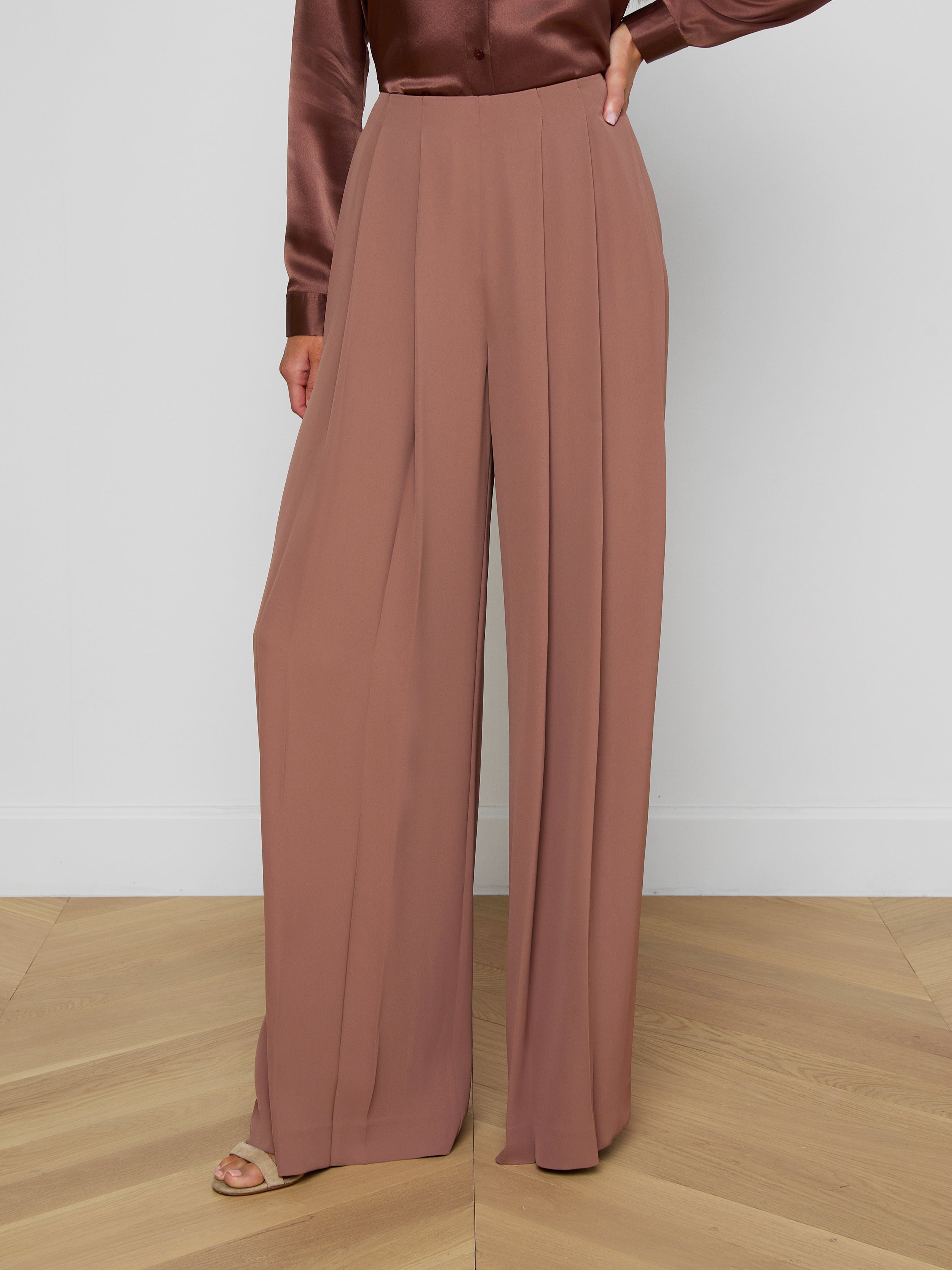 Nova Pleated Wide-Leg Pants In Light Mink