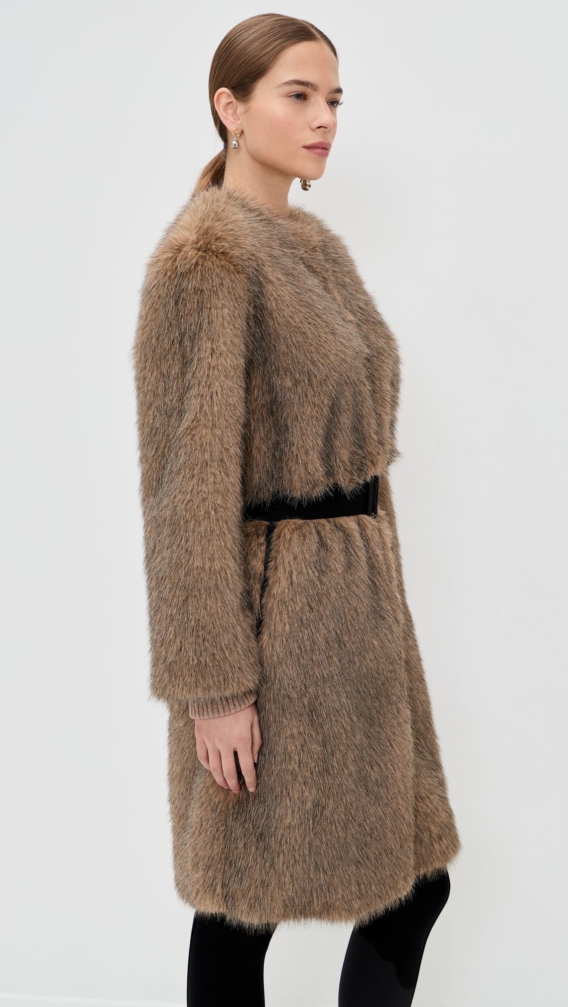 Khai Coat In Faux Fur Natural
