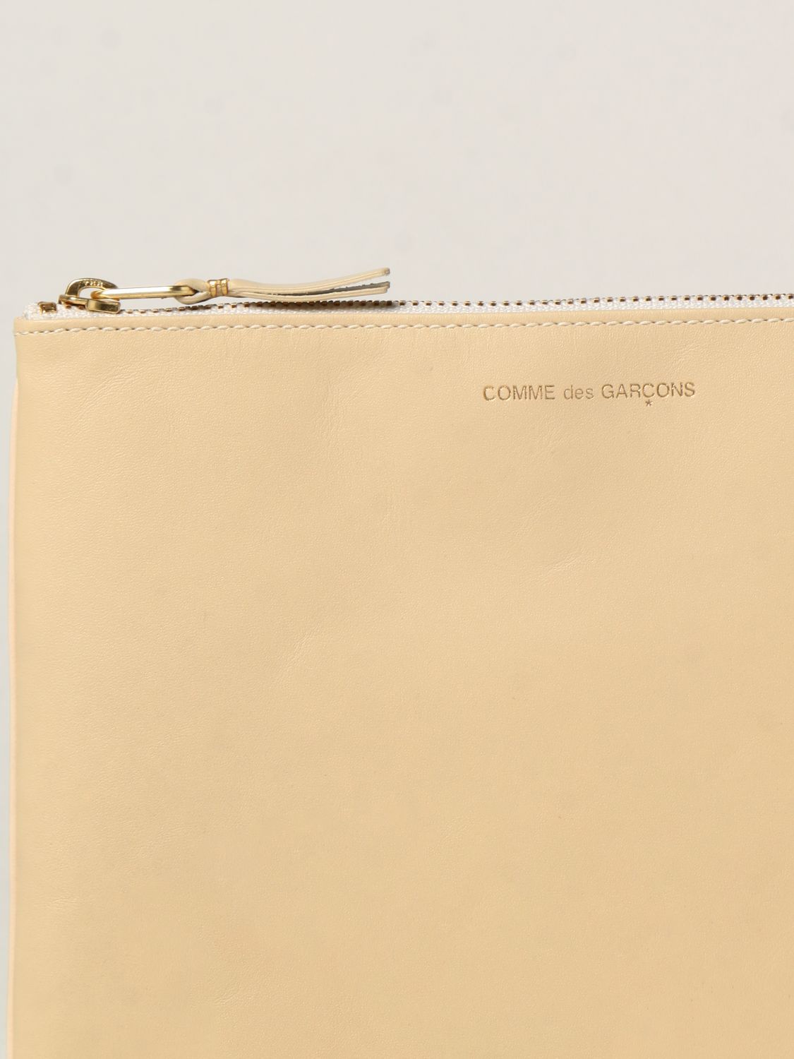 Clutch bag in leather