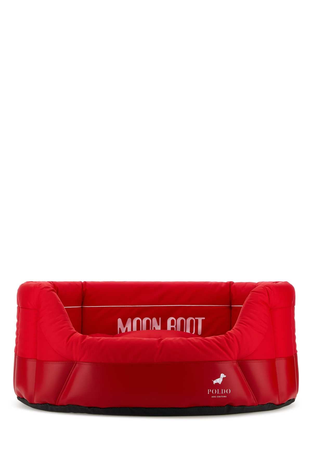 Red Fabric X Moonboot Doghouse Exterior: Extra-accessori