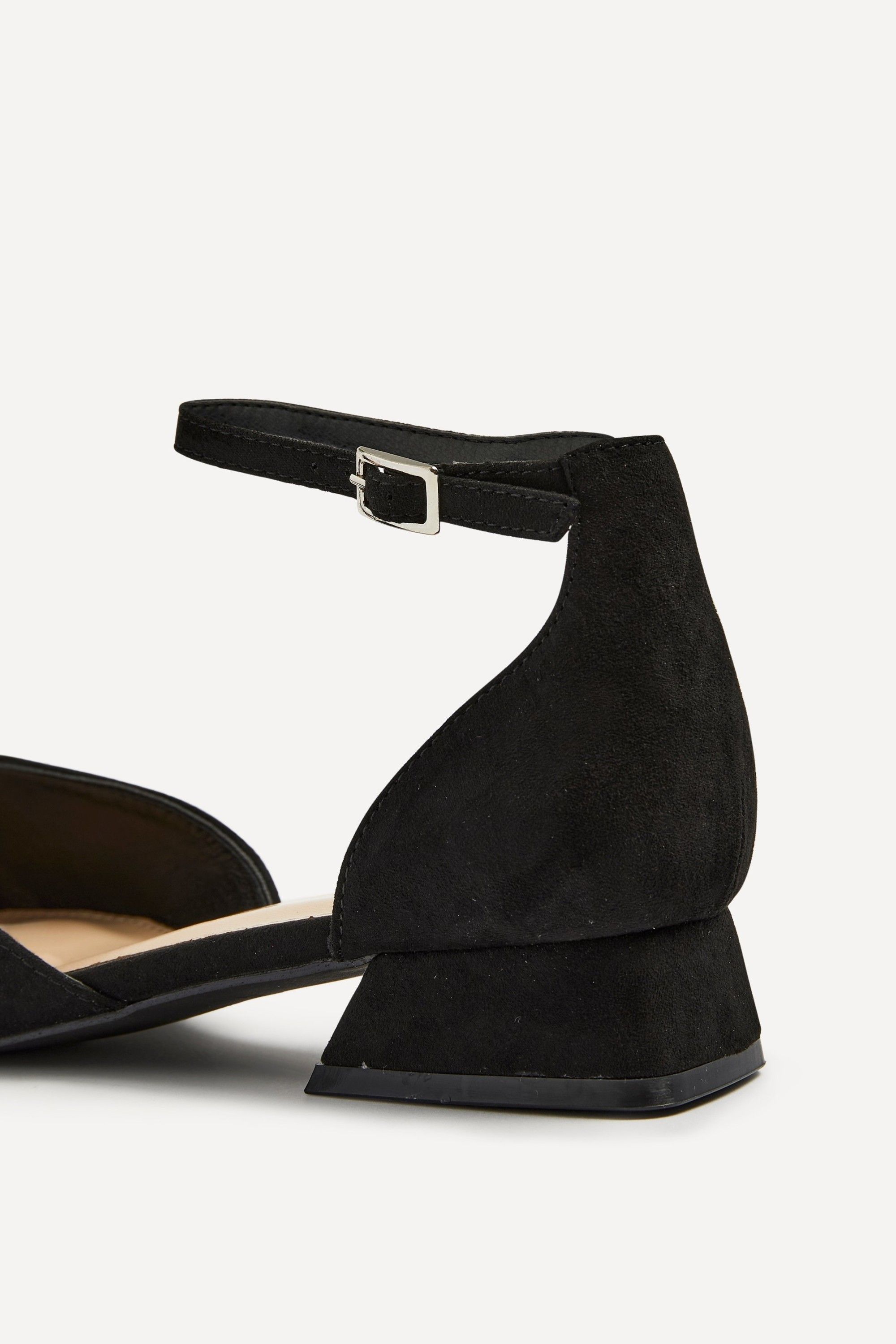 Linzi Dolly Wide Fit Black Faux Suede Low Court Hee