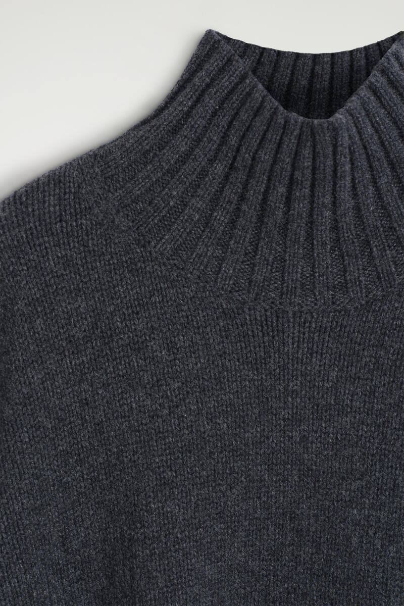 코스 여성 Chunky Cashmere Mock-Neck Sweater 1323214008005