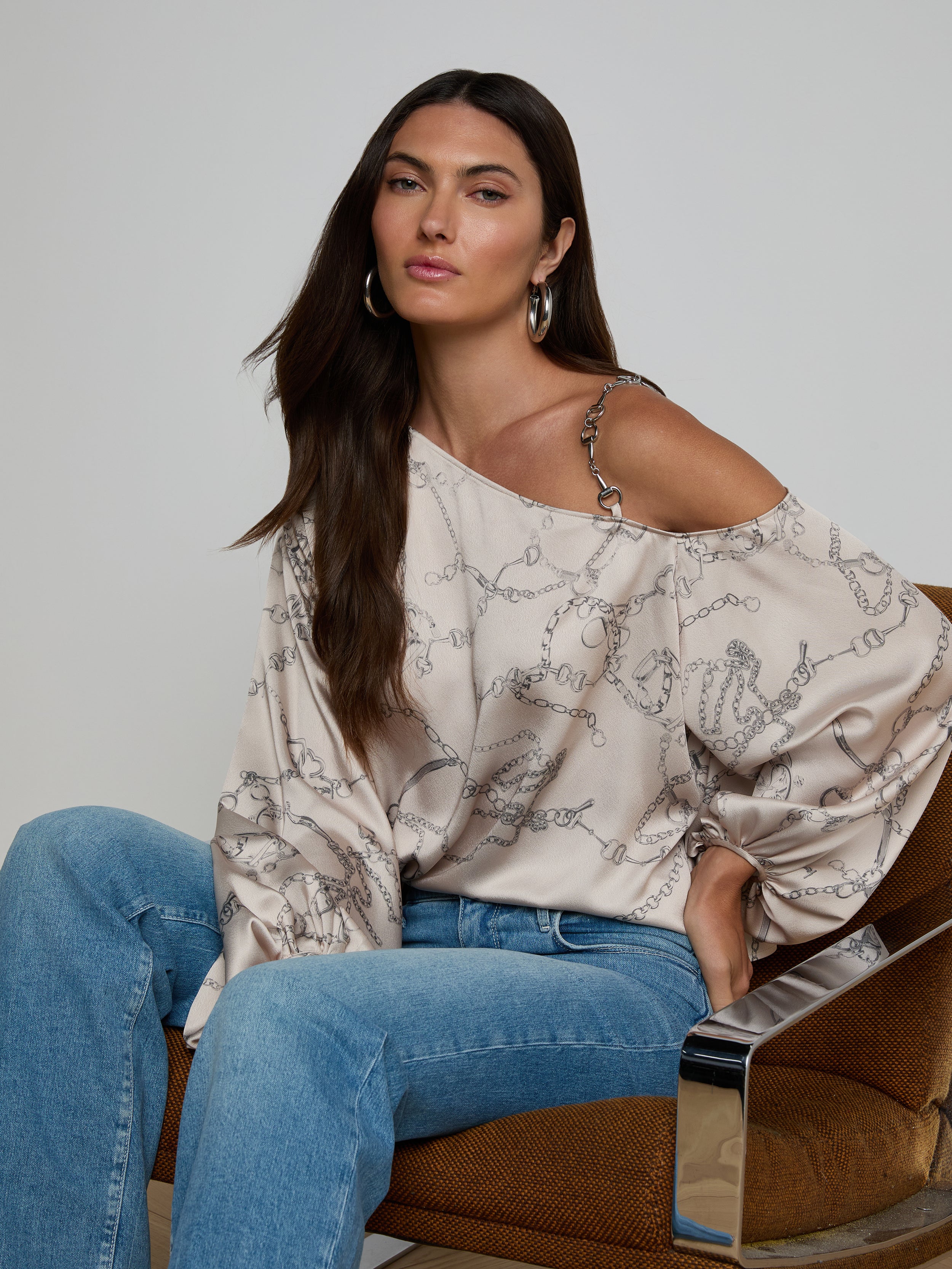 Asami Chain One-Shoulder Blouse Top In Soft Macadamia Multi Small Horsebit Chain