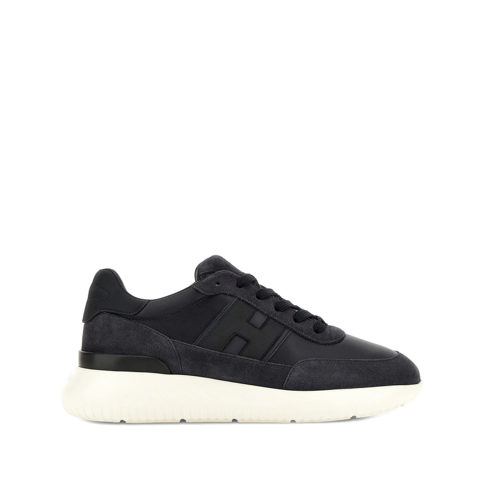 H709 Cube Sneakers