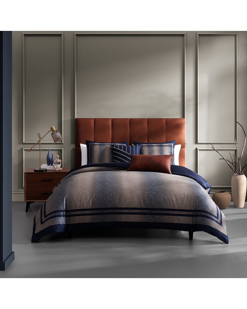 220 Thread Count Animal Prints Reversible Comforter Set