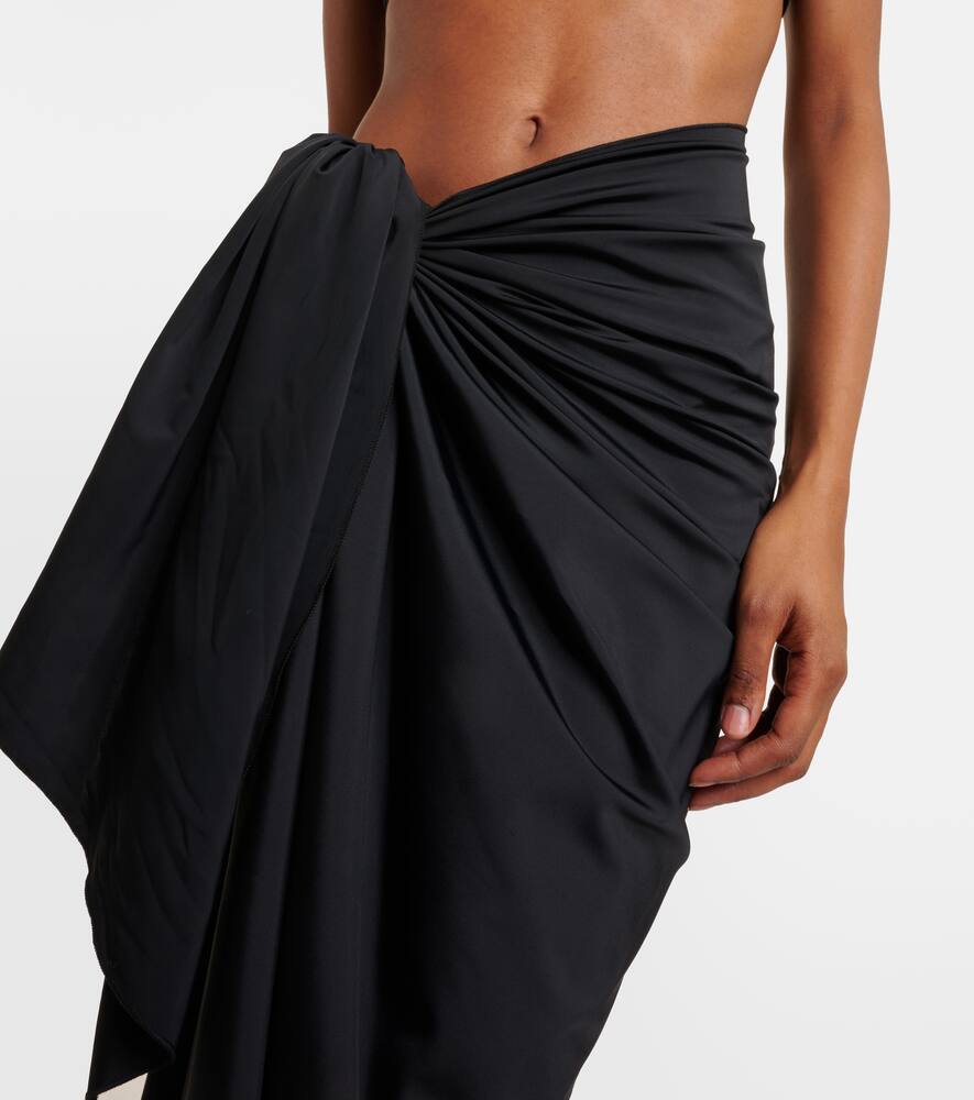 Nyla Long beach cover-up