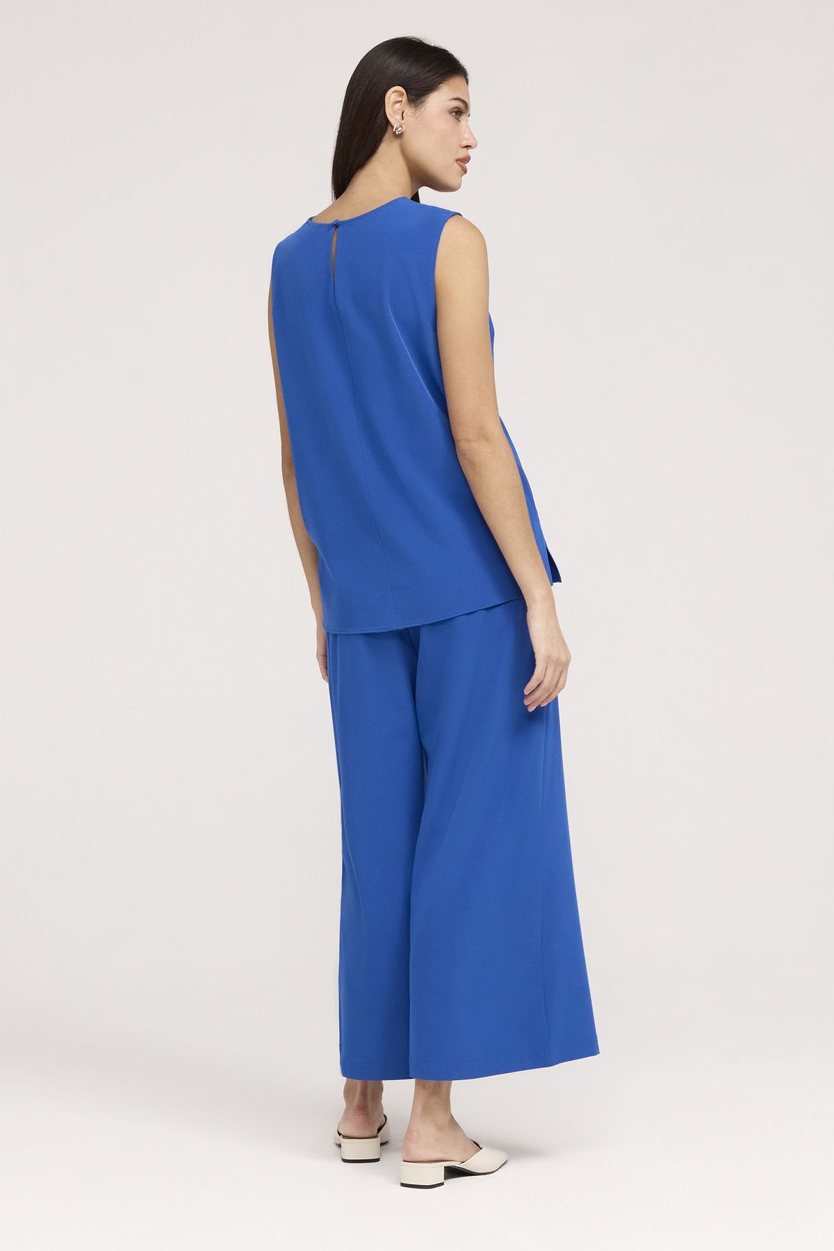 Finery London Women's Vallie Sleeveless Round Neck Vest in Cobalt