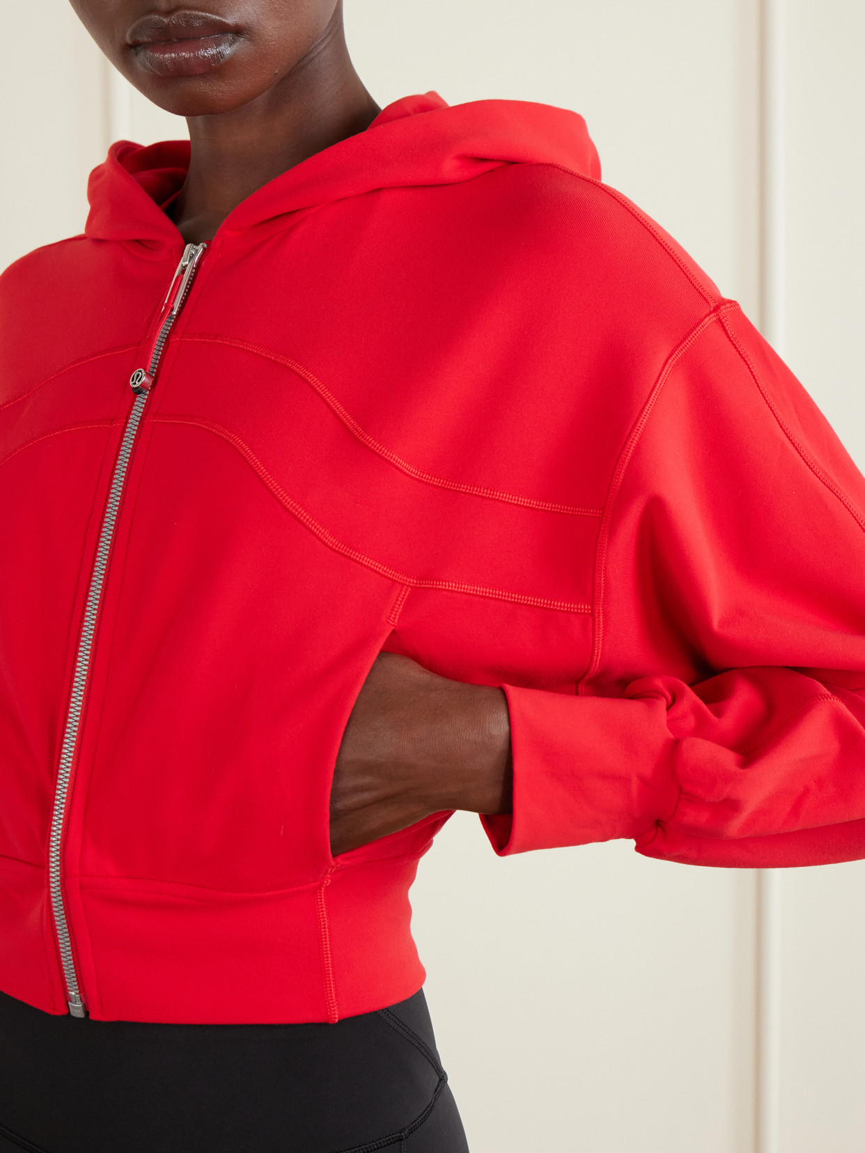 Define Cropped Nulu Hooded Jacket - Red