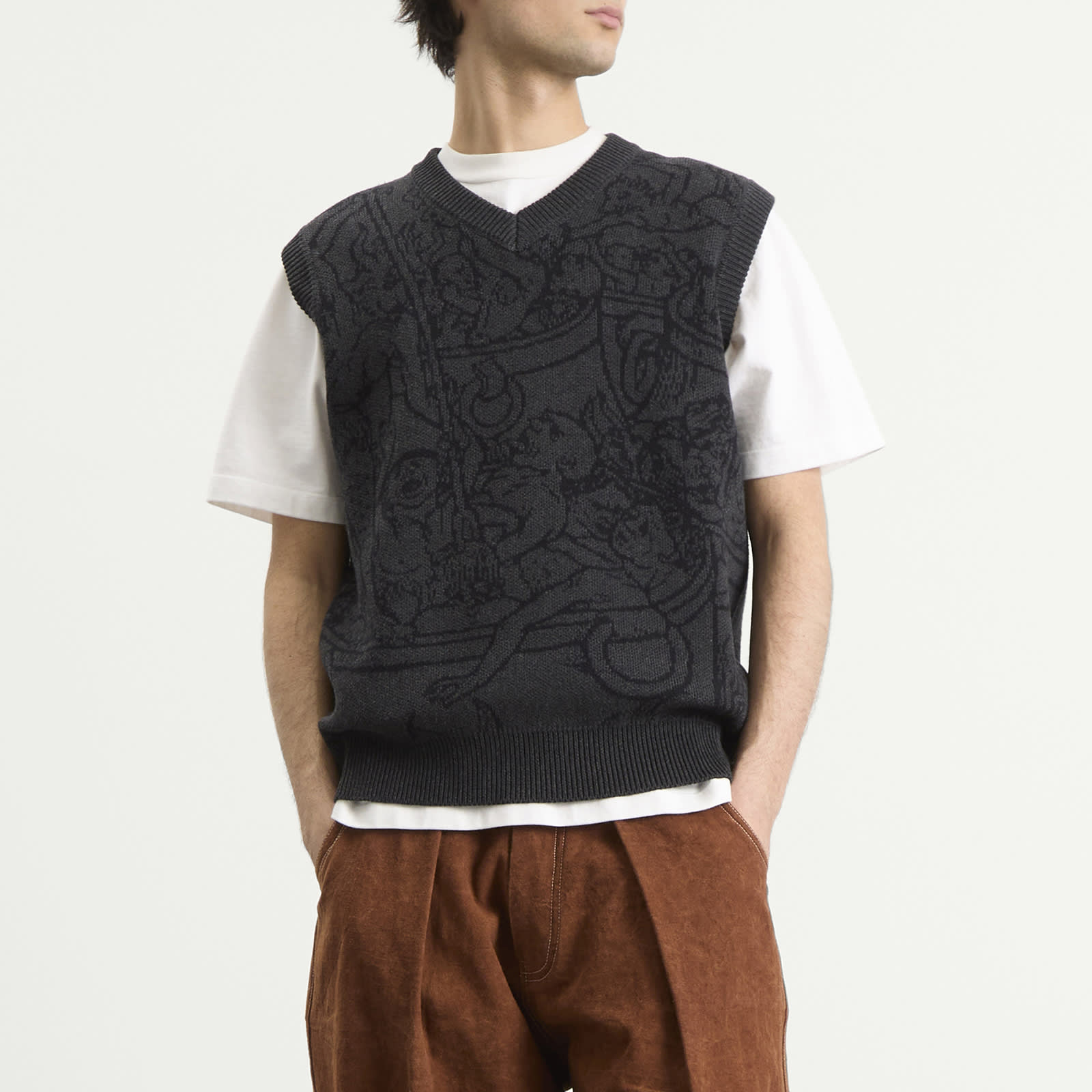 Men's Hades Vest in Charcoal