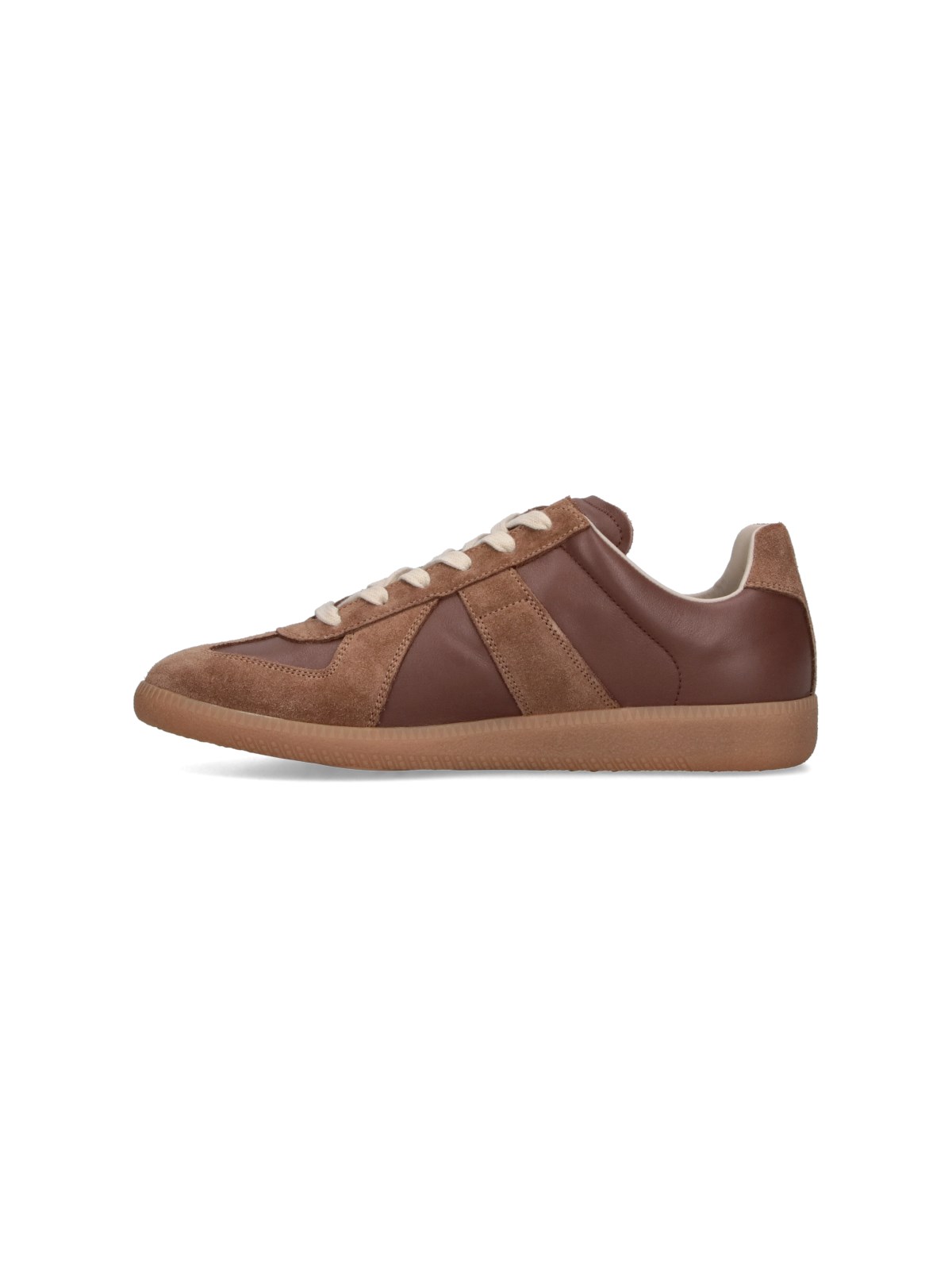 Sneakers "Replica"