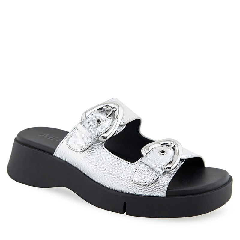 Women's Faith Platform Sandals (Silver Silver Textured)
