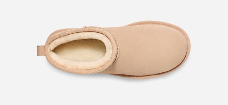 ® Women's Classic Ultra Mini Platform Suede Classic Boots in Driftwood/White Pepper