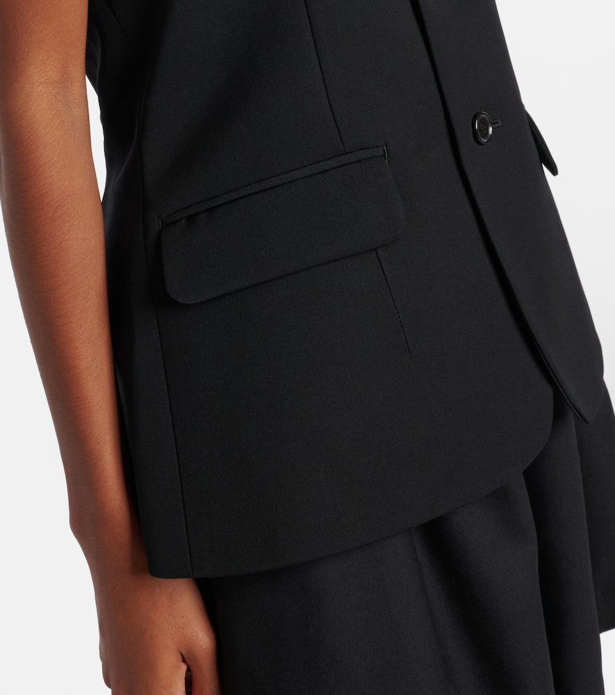 Cutout wool top