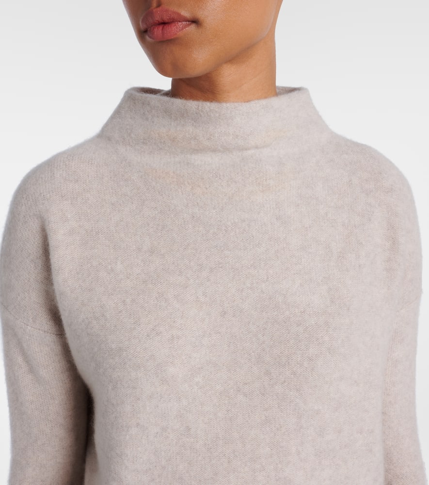 Cashmere sweater