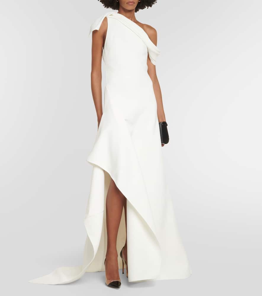 Rigorous gown