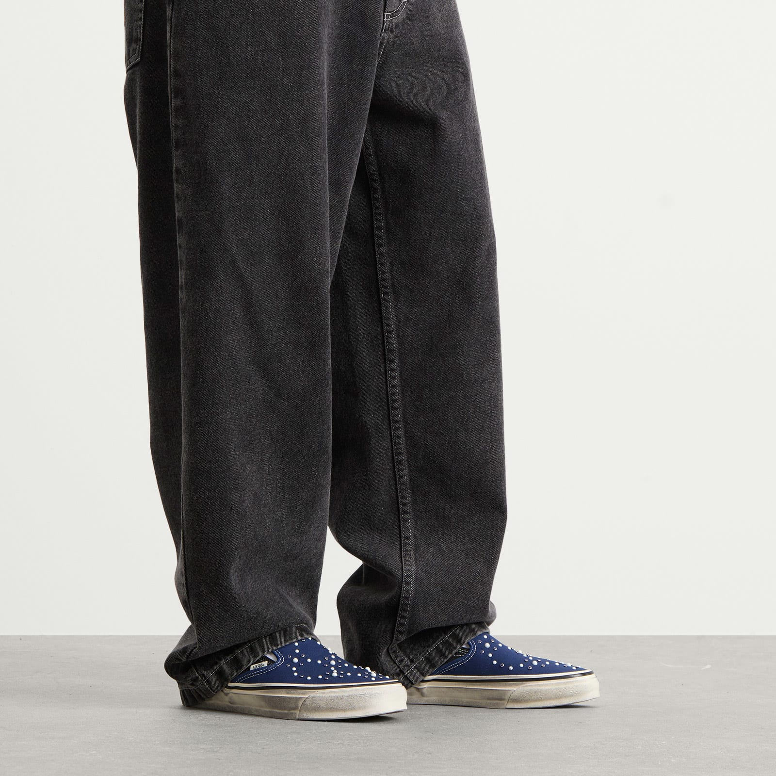 LX Classic Slip-On 98 Sneaker in Pearlized Indigo