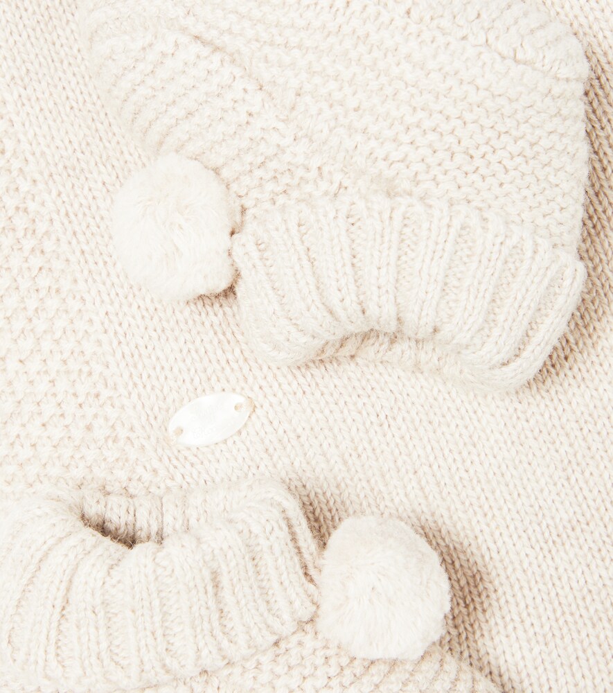 Baby beanie and slippers set