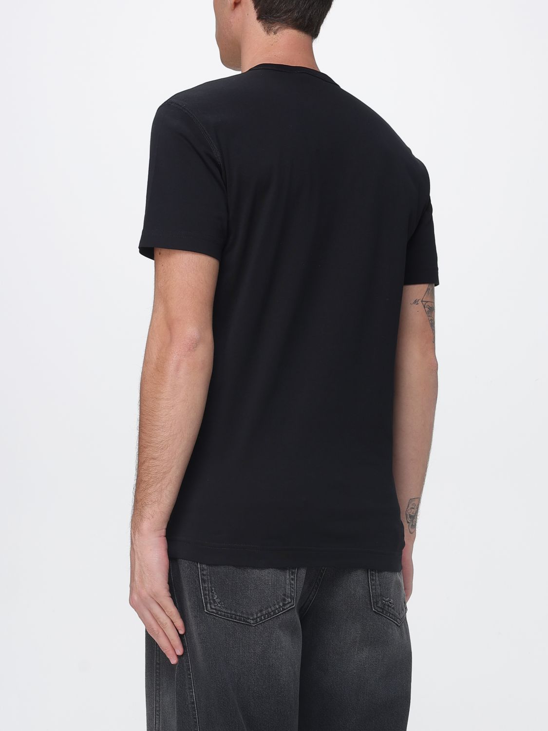 T-Shirt Men color Black