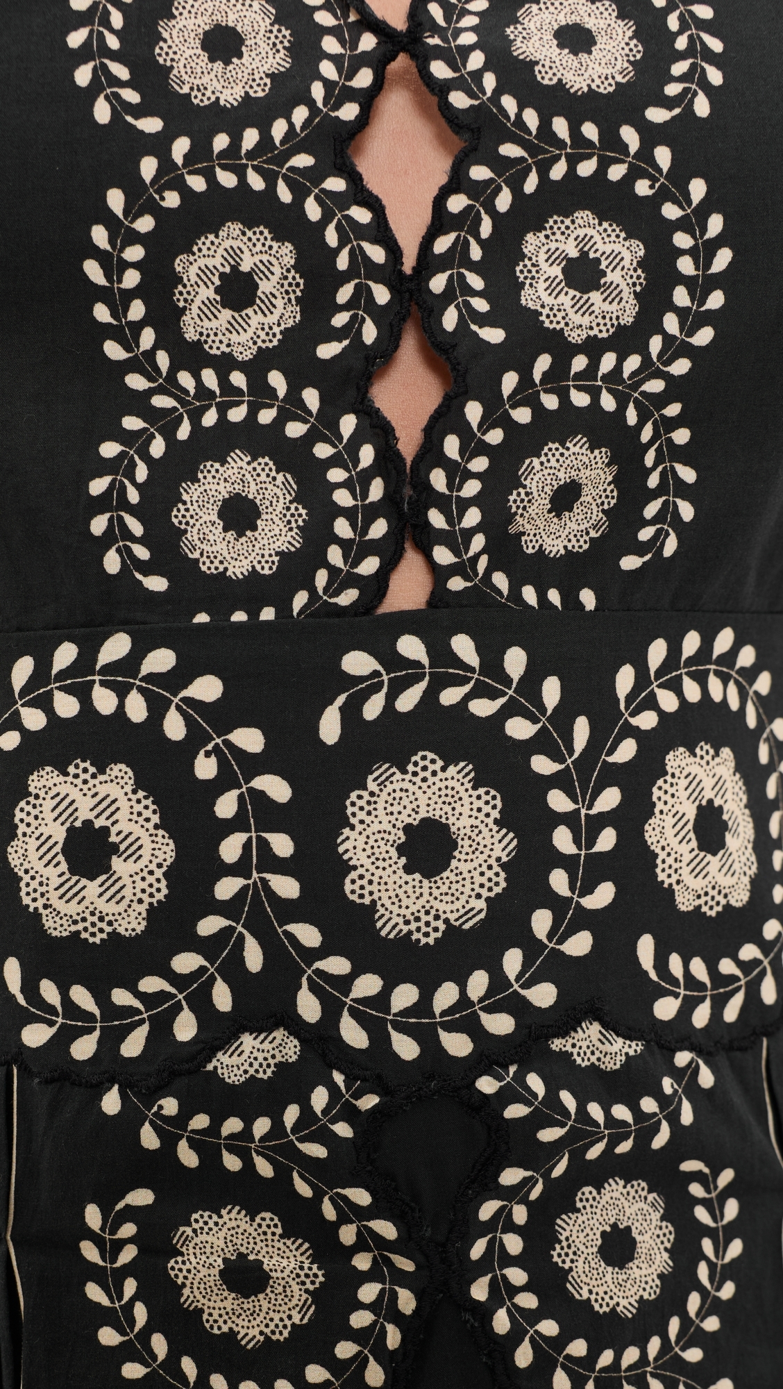 Mirabel Print Midi Dress Black