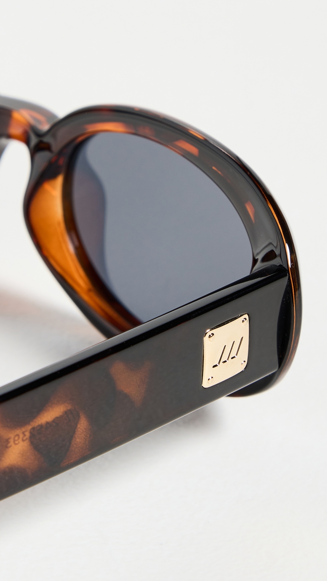 Work It! Sunglasses Dark Tort One Size