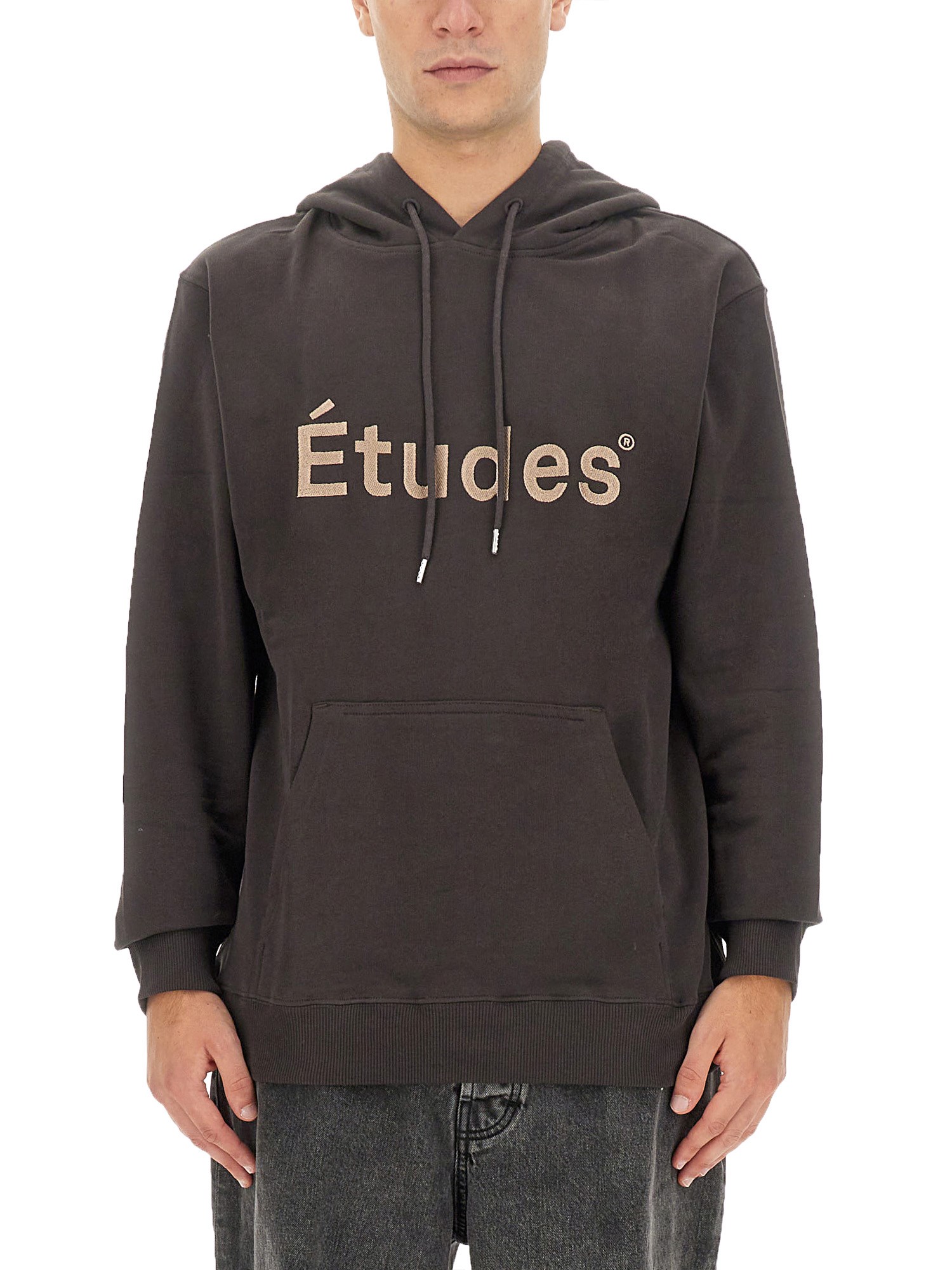 Sweatshirt with logo