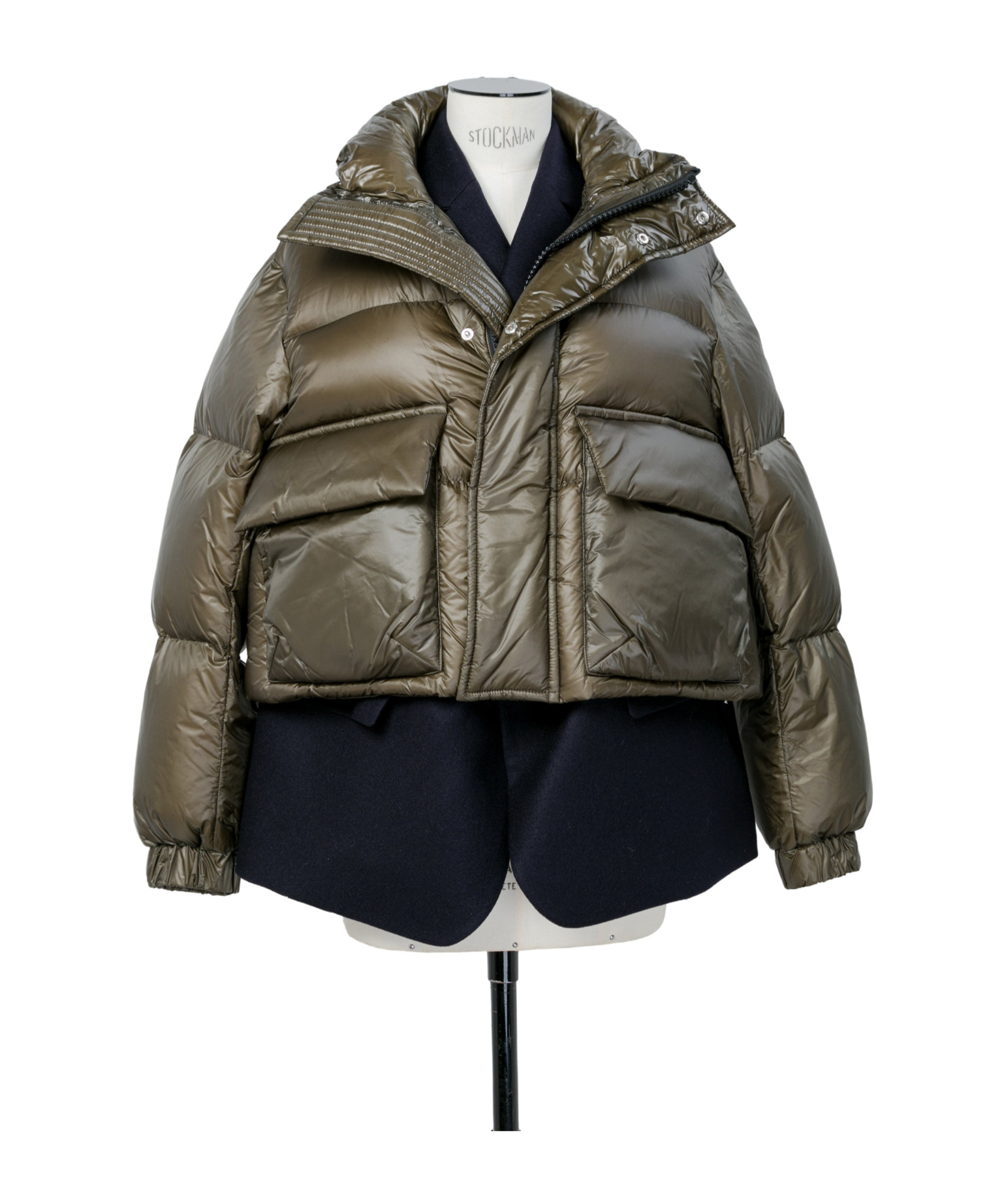 Long-sleeved down jacket