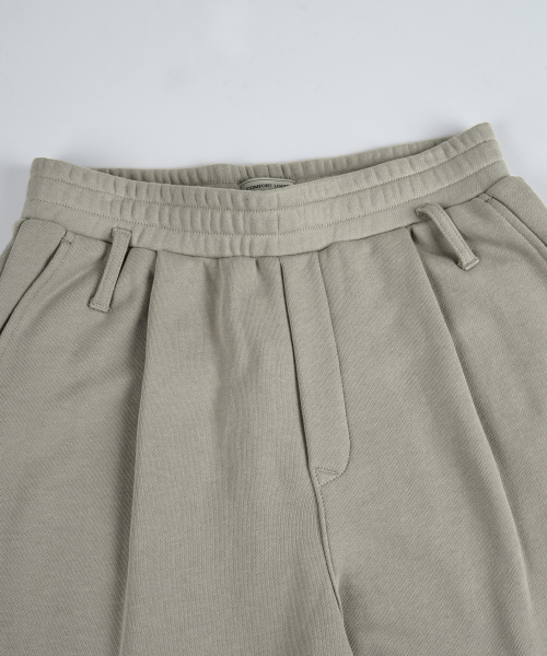 Comfort Loose Fit Pleated Sweatpants
