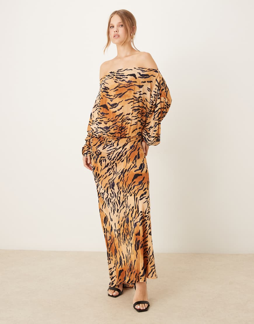 Plisse off shoulder maxi dress in tiger print-Orange