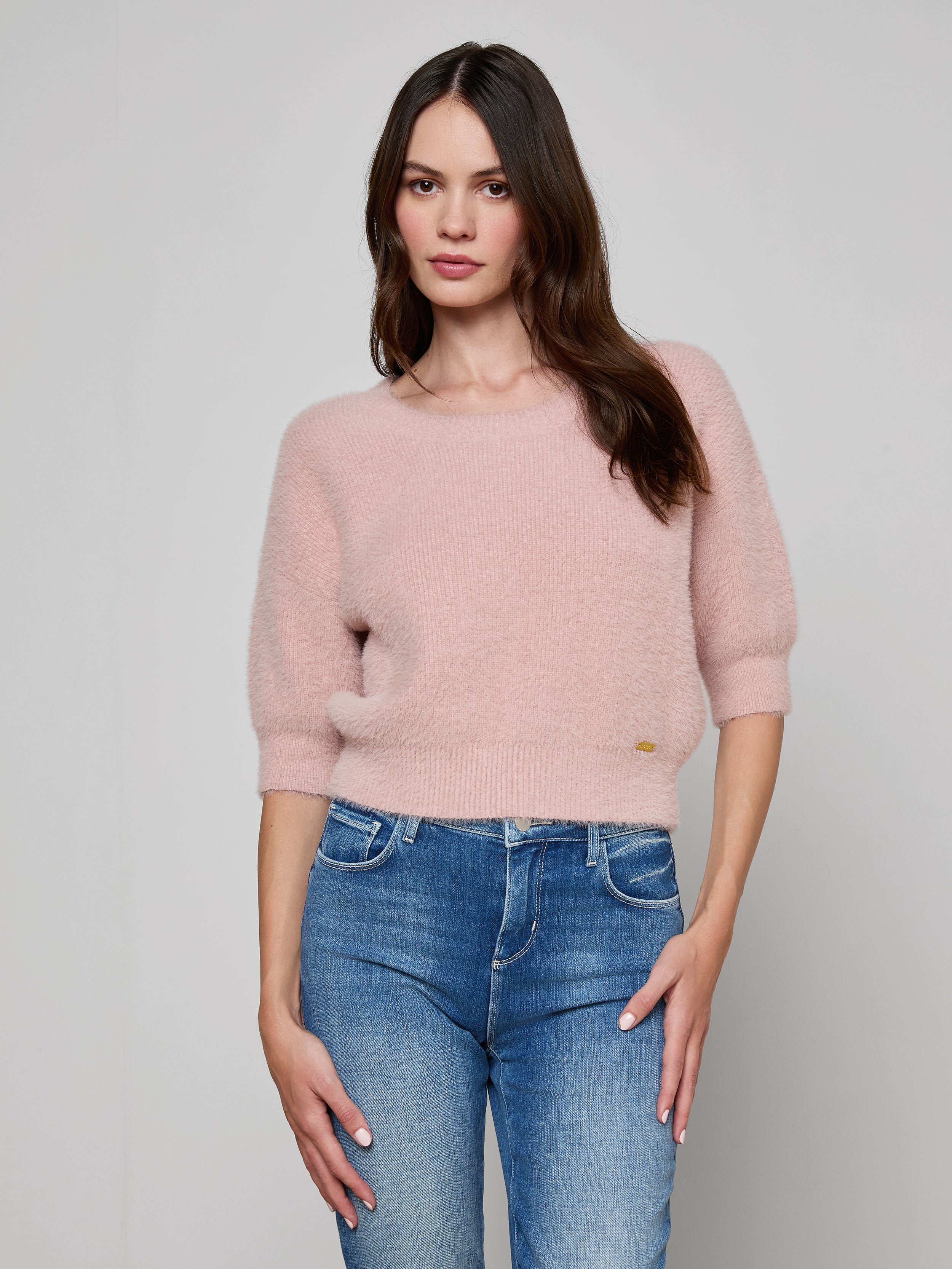 Guinevere Cropped Pullover In Pale Rose