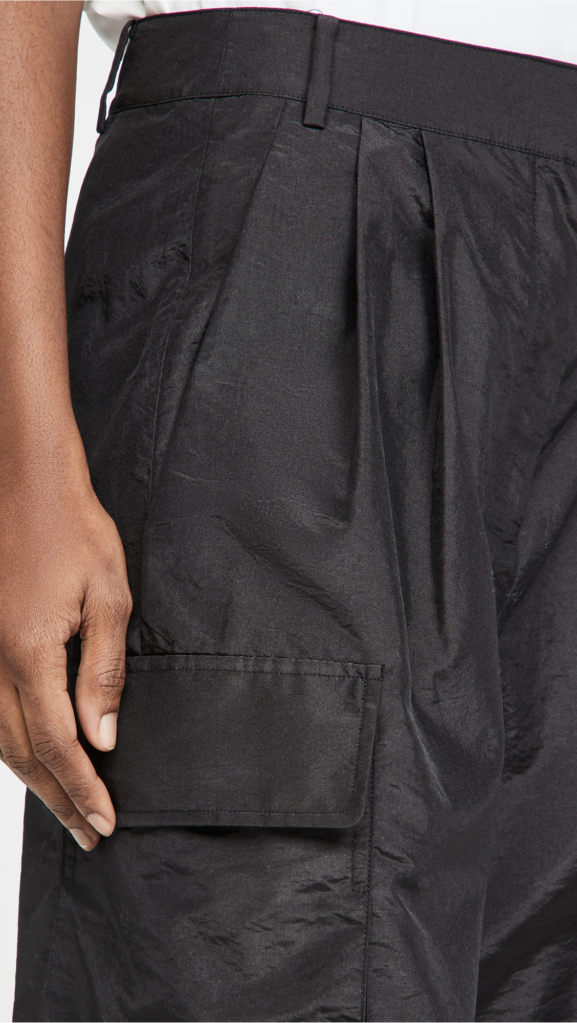 Crispy Nylon Pleated Cargo Pant