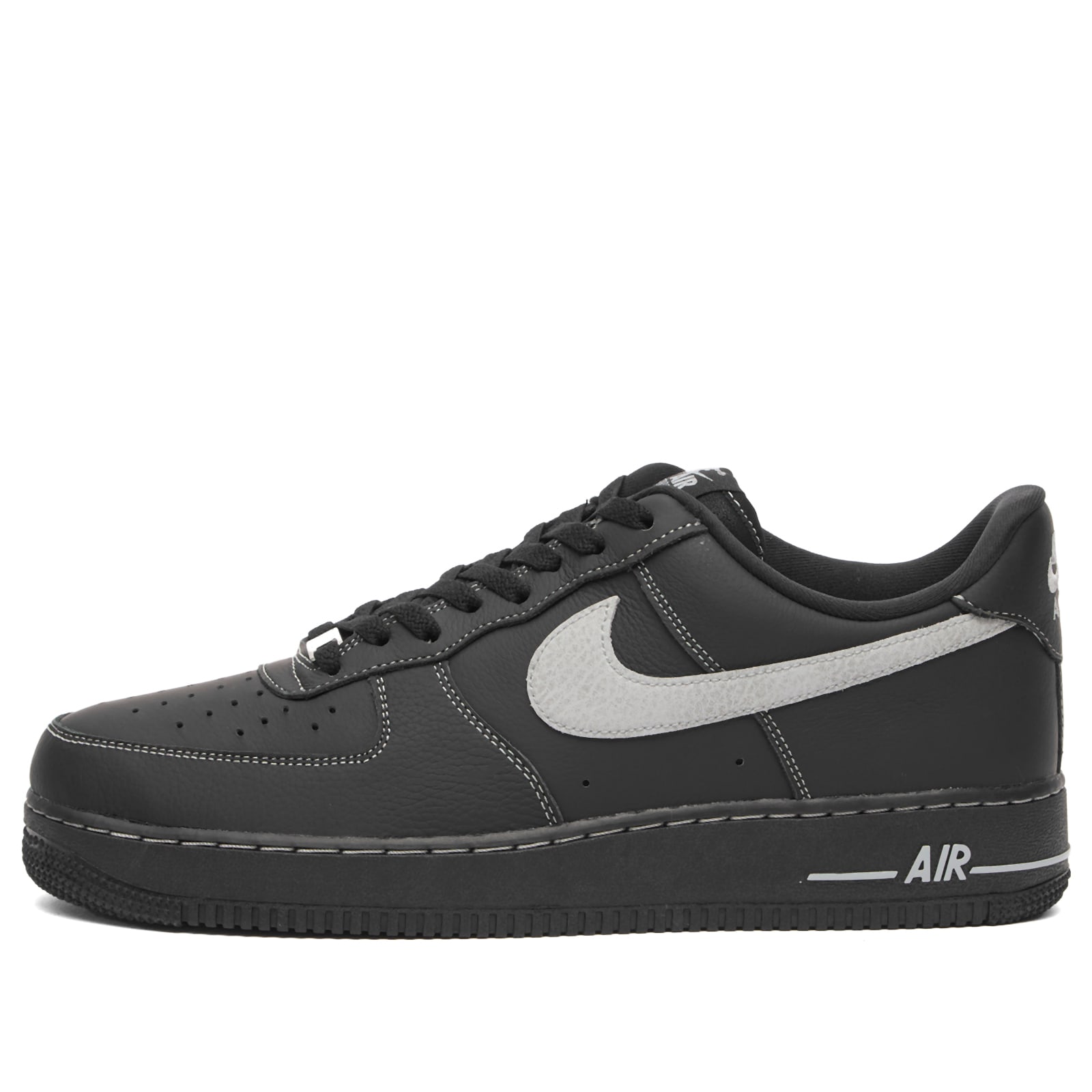 Men's Air Force 1 '07 Lv8 Sneaker in Black/Grey/Black