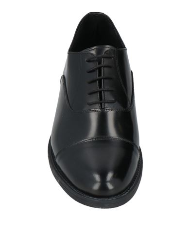 Man Lace