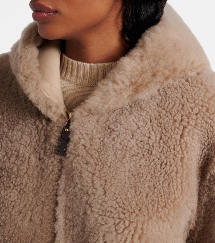 Sole hooded shearling jacket