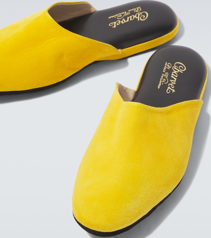 Suede slippers