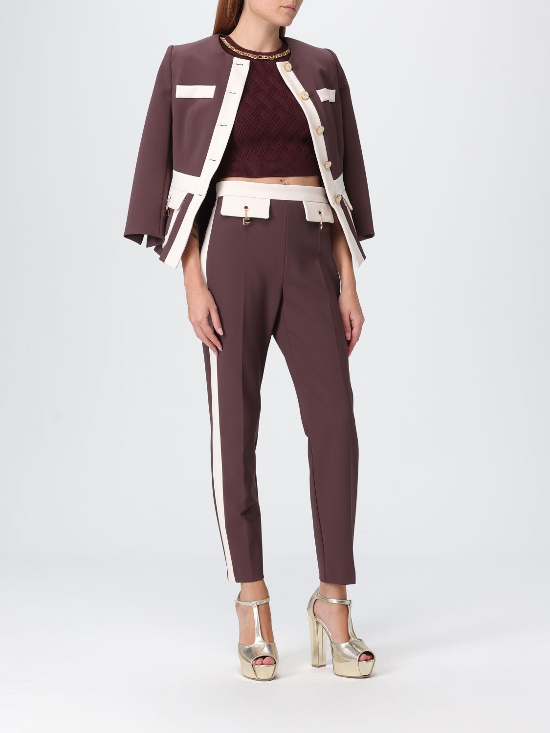 Top Woman color Wine