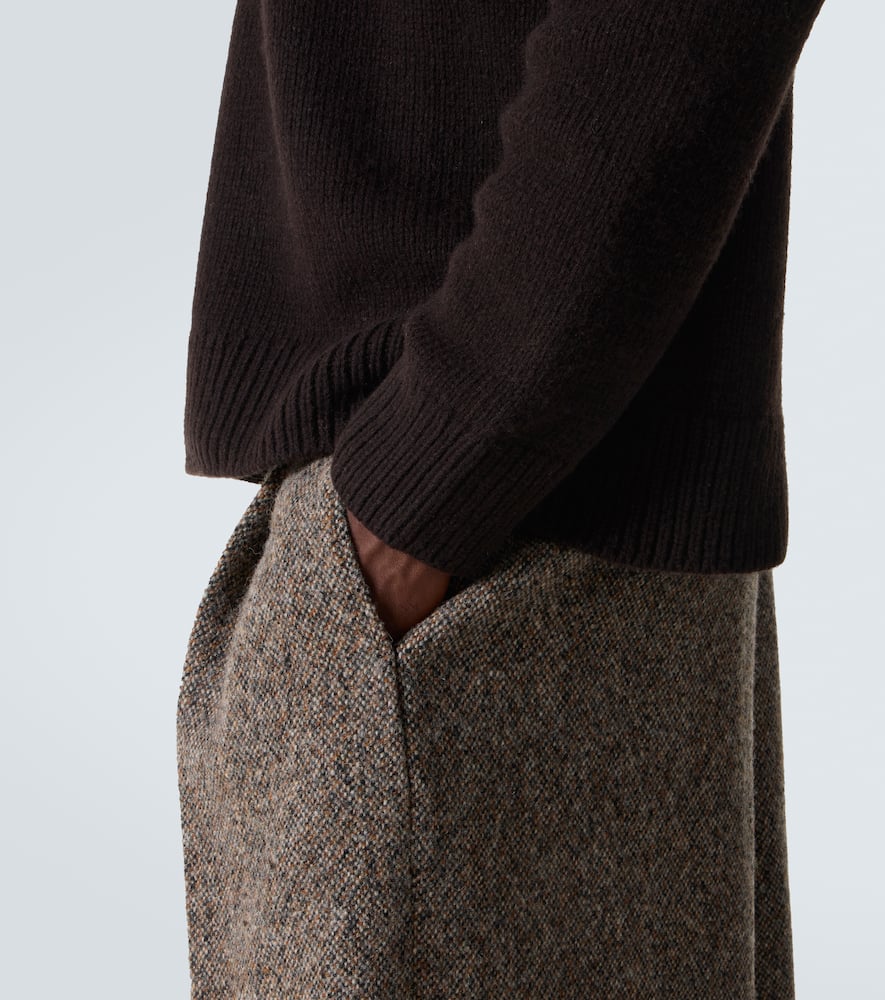 Wool and cashmere sweater
