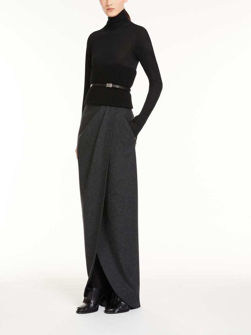 Black High-neck Sweater