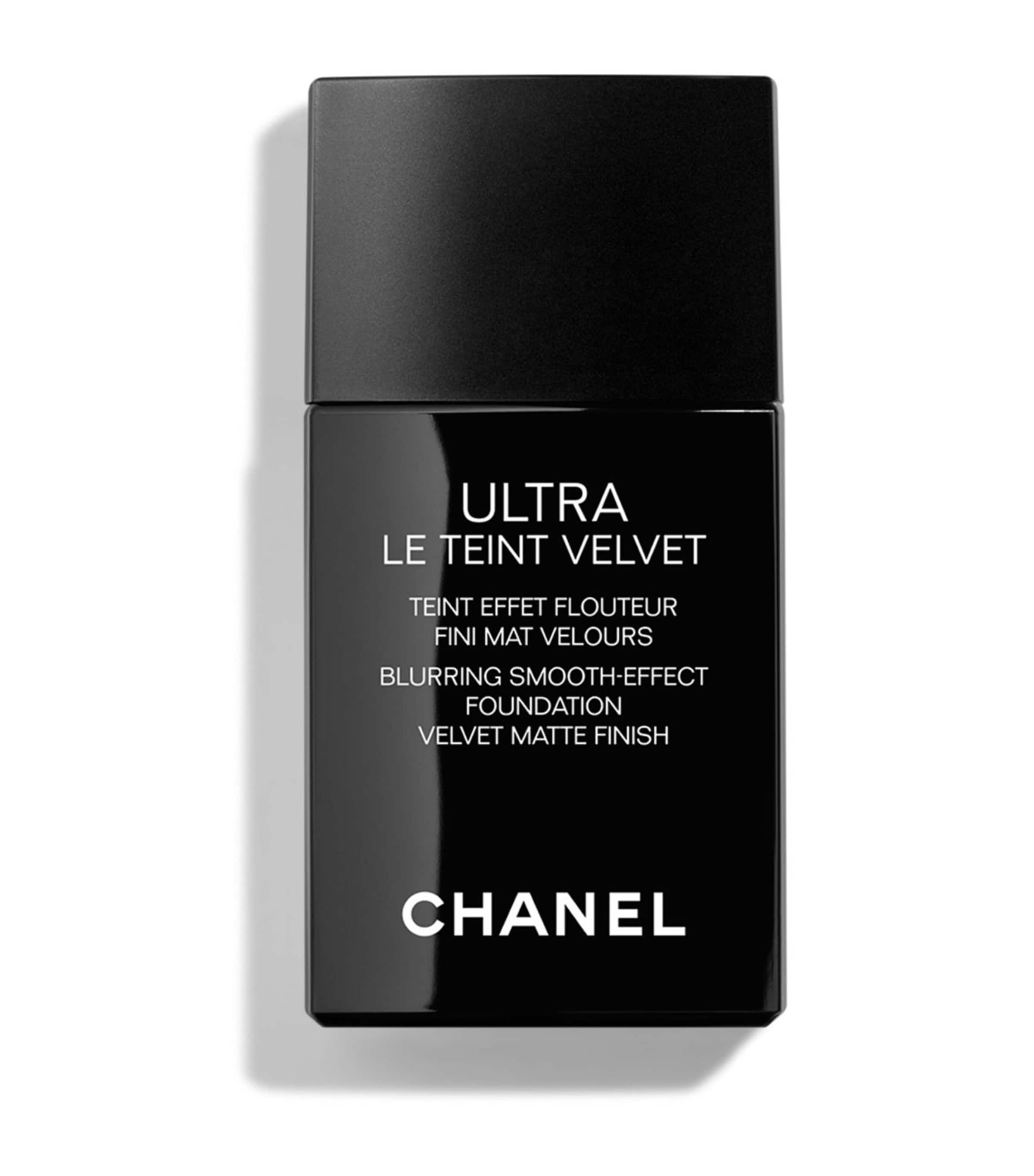 Ultra Le Teint Velvet Blurring Smooth-Effect Foundation