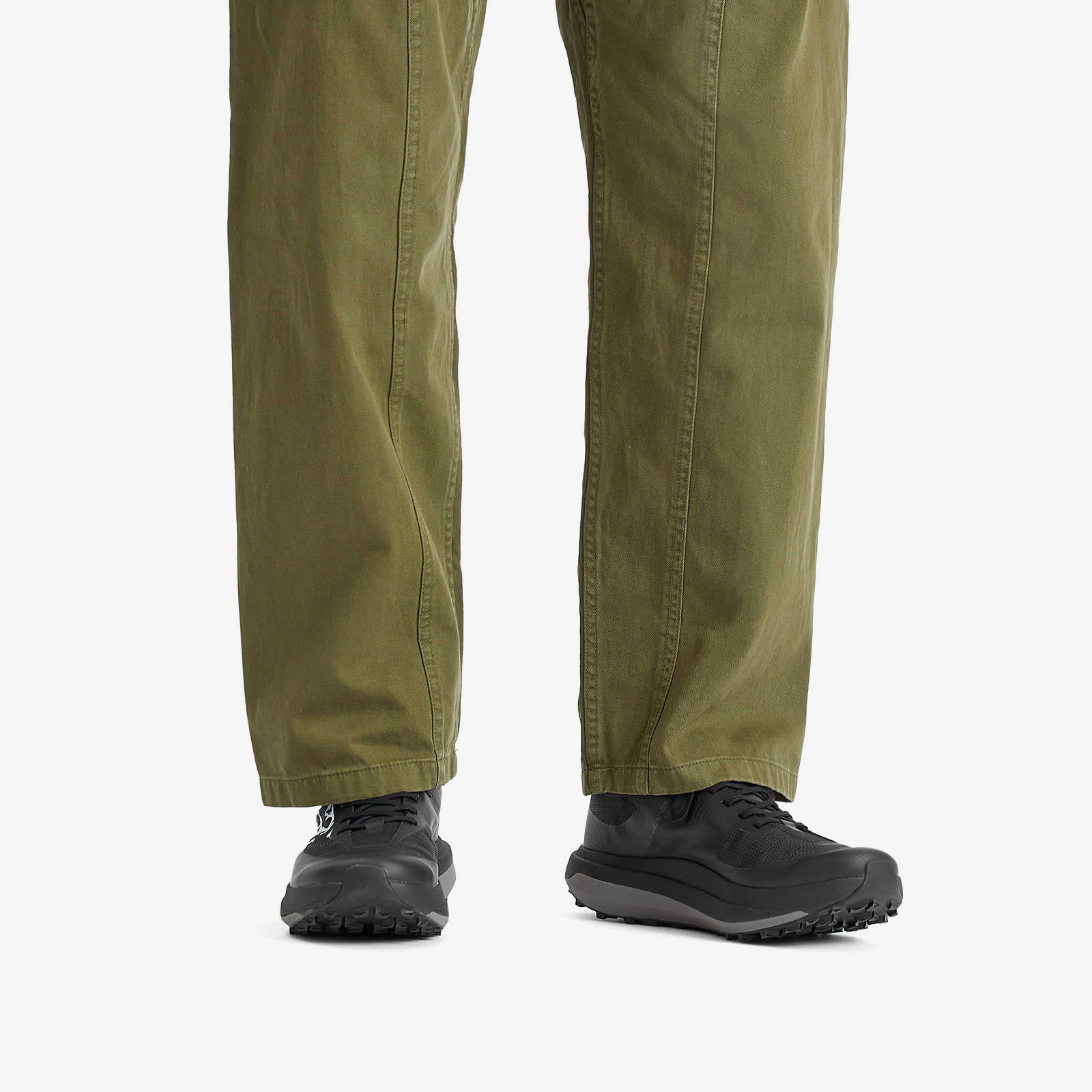 Men's Arcteryx Sylan Pro Sneakers in Black/Black