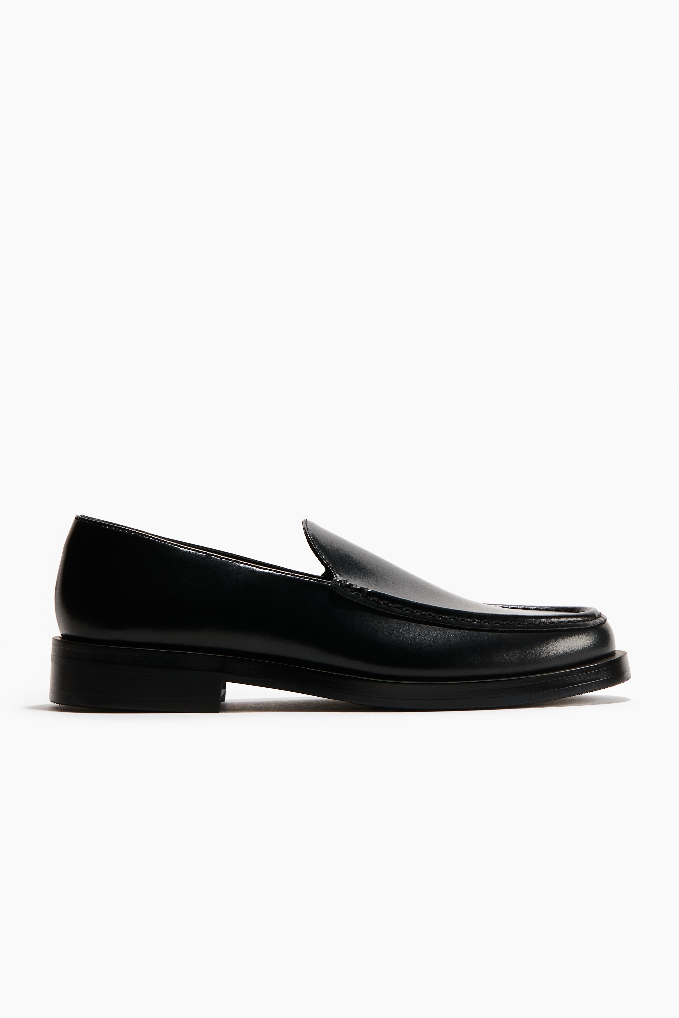 Moccasin Seam Loafers - Black