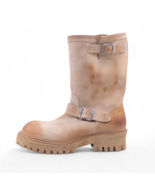 6.5cm Feather Commando Sole Suede Engineer Boots Sand