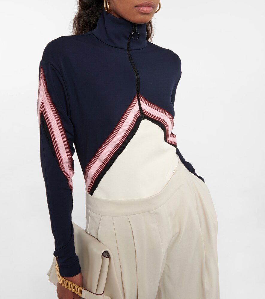 Chevron track top