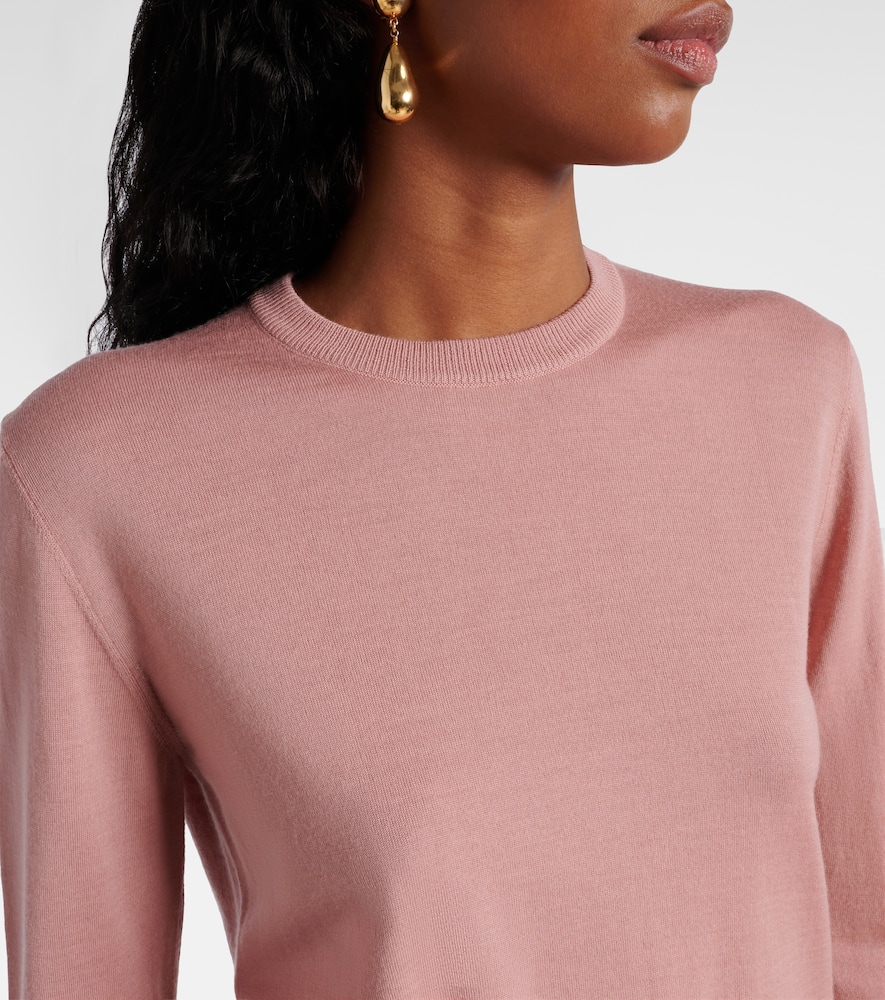 Virgin wool sweater