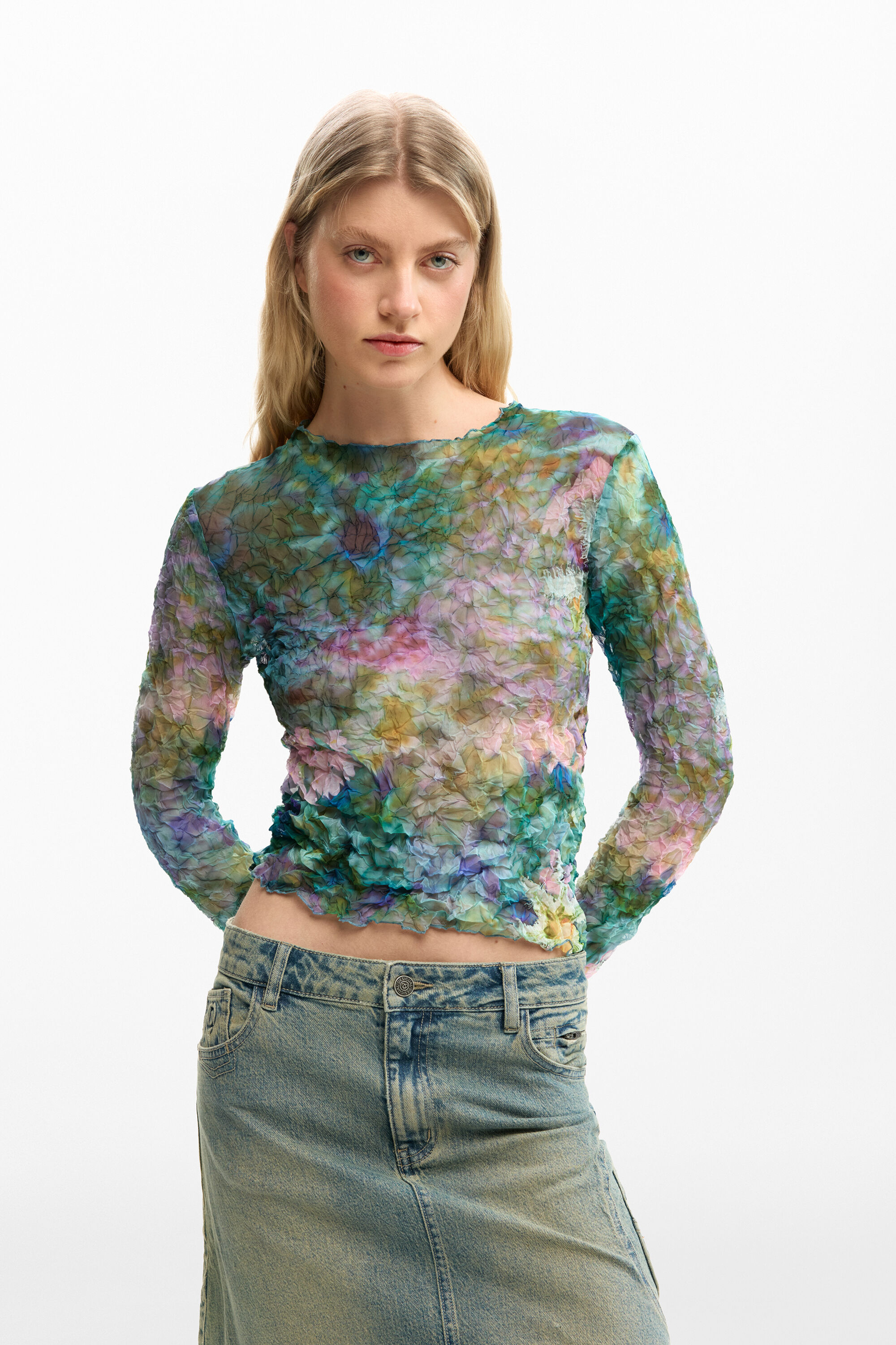 Blouse texture flower