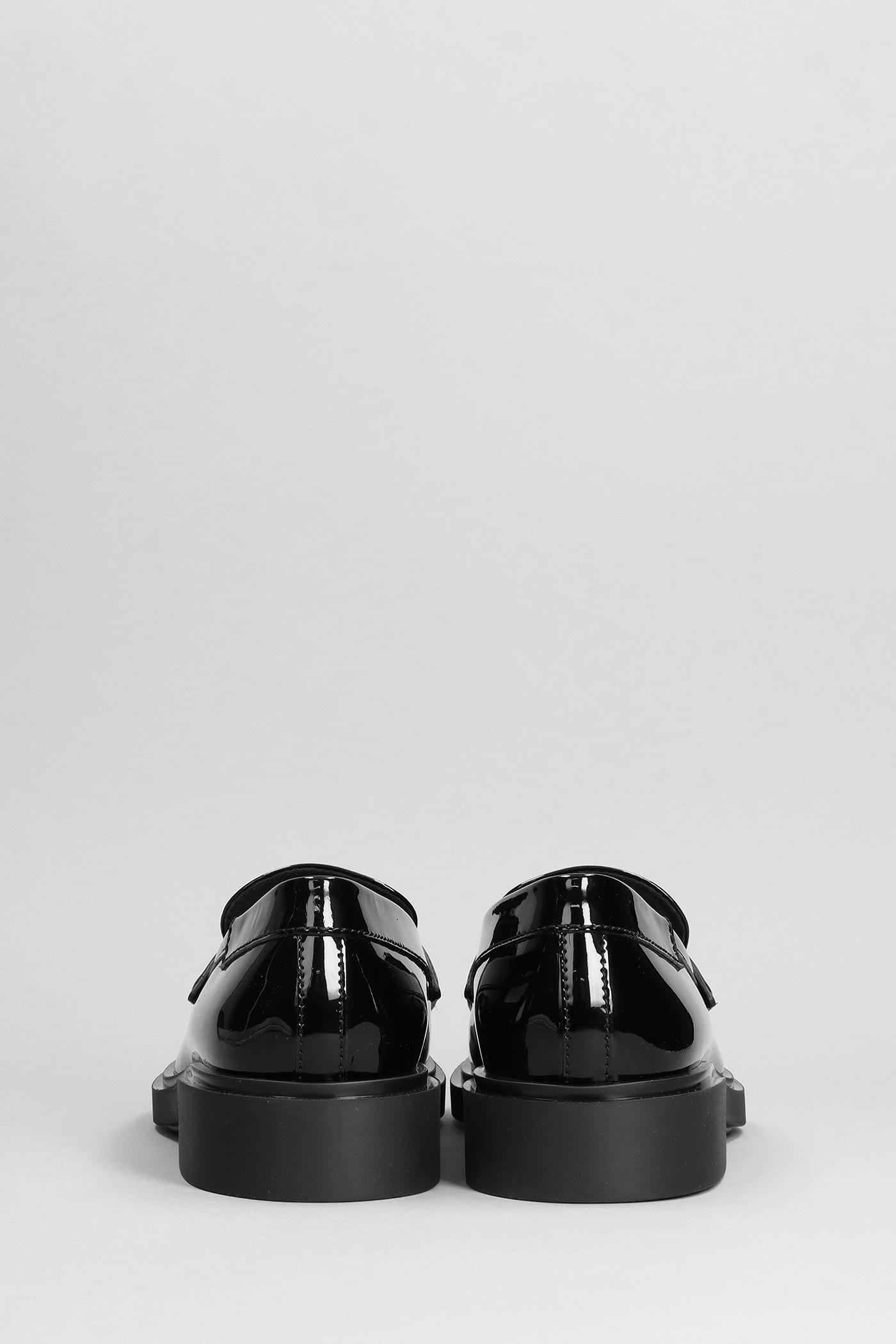 Viola 020 Loafers In Black Patent Leather